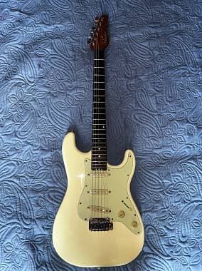 Schecter R 66 San Louis SSS