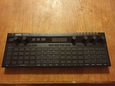 Korg Sq-64