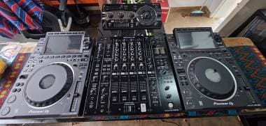 Setup Pioneer DJ Professionale Completo CDJ-3000 + DJM-A9 + RMX-1000