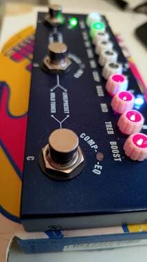 M-Vave Cube Baby Bass Preamp multiefeto per basso