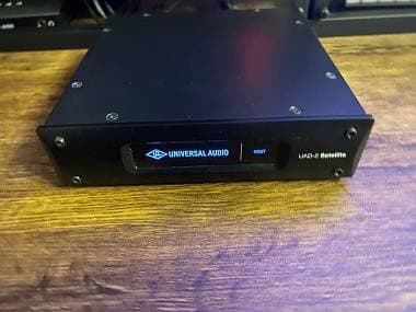 Universal Audio UAD-2 SATELLITE THUNDERBOLT QUAD CUSTOM