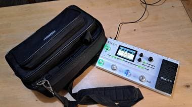 Mooer GE250 con custodia Thomann