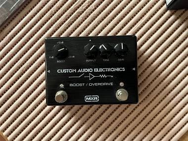 MXR Custom Audio CAE MC- 402 Boost / Overdrive