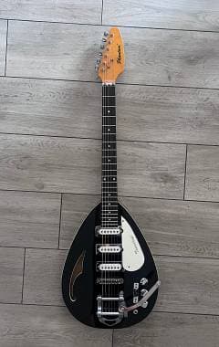 Phantom Guitars Vox Teardrop