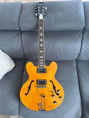 Epiphone Riviera Nick Valensi Signature