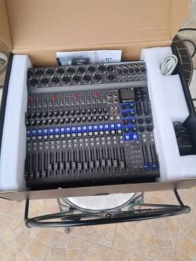 Mixer Zoom Live Trak L 20