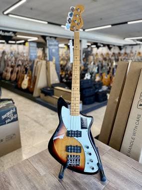 Fender PLAYER PLUS ACTIVE METEORA BASS SUNBURST