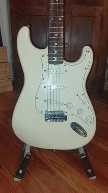 Squier/fender Stratocaster sq series japan 1983+ pure vintage 73