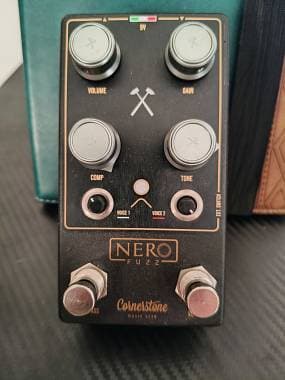 Nero cornestone