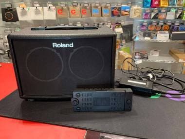 Roland Ac-33 Usato