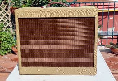 Amplificatore Valvolare Stile 5E3 Tweed Deluxe - Assembled by Tech, da vetrina.