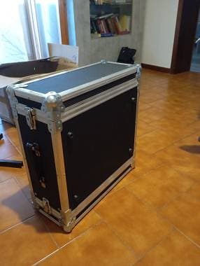 Flight case 4 unità