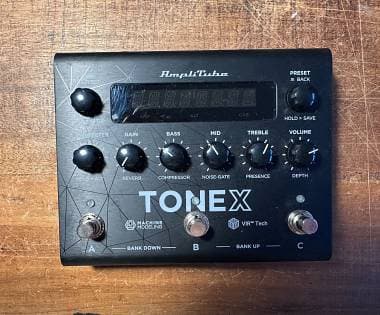 IK Multimedia Amplitude Tonex Pedal