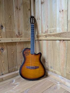 Godin Multiac ACS-SA Nylon Made in Canada Synth Access Ottime condizioni
