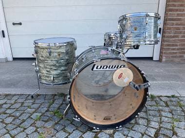 Ludwig Super classic sky blue pearl