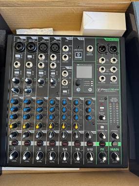 Mackie ProFX10v3+