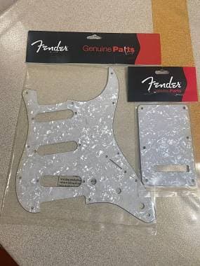 Fender Modern Strat 11 Hole Pickguard + Backplate