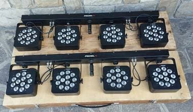 2 barre di luci LED Proel PLLED110 (8 Fari + 2 Stativi + DMX + 2 Pedaliere)