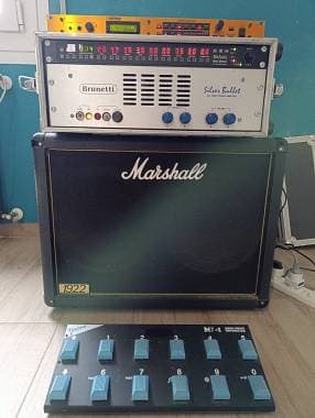 Mesa Boogie Triaxis + Brunetti Silver Bullet + Boss GX700 + Marshall 1922