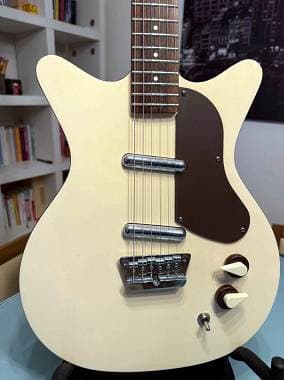 Danelectro Divine 59 fresh cream