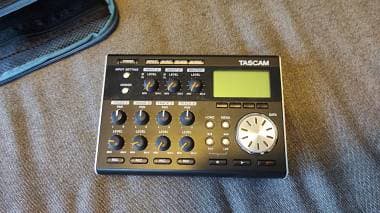 Tascam DP 004 multitraccia