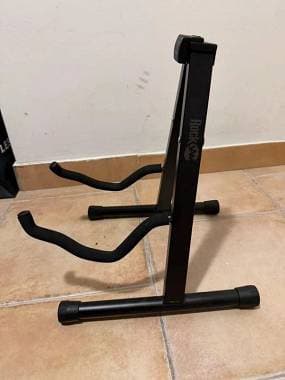 Stand supporto per chitarra RockJam x2