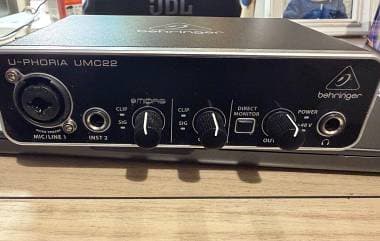 Behringer Behringer U-Phoria UMC22 - scheda audio usb