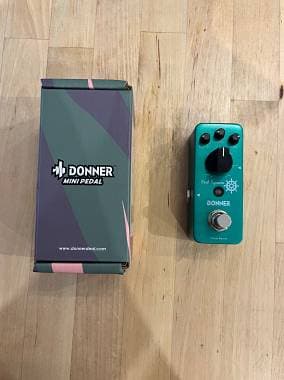 Donner Mini verb square