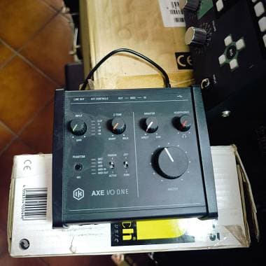IK Multimedia AXE I/O One