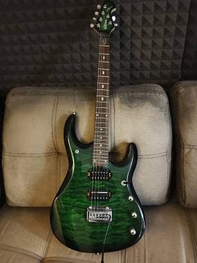 Tributo chitarra elettrica Petrucci