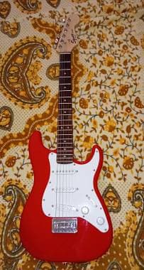 Squier by Fender Mini Stratocaster