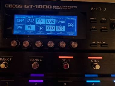 Boss GT-1000 con presets Chop Tones