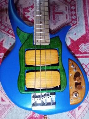 Vendo basso artigianale 4 corde
