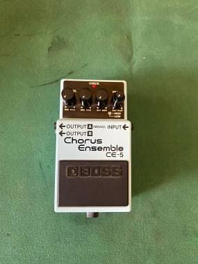 Boss CE5 Chorus Ensemble EFFETTO CHORUS STEREO A PEDALE