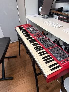 Clavia Nord Stage 3 Compact 73