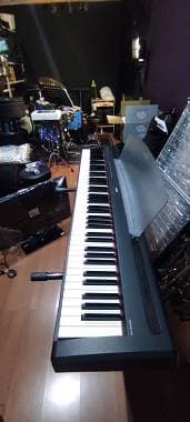 Yamaha P 85 - piano digitale