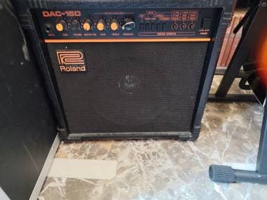 amplificatore Roland dac-15d