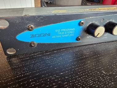 Zoom Studio 1201
