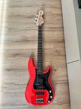 Squier by Fender Affinity pj