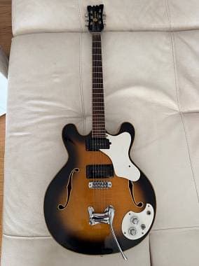Mosrite Guitars CELEBRITY