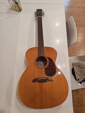 Alvarez AG70WAR Grand Auditorium