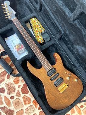 Charvel mj Dk24 HSH 2PT