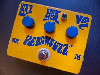Frantone Peach Fuzz