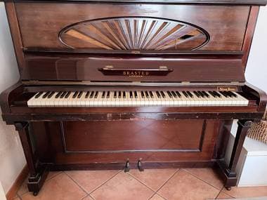 Vendita vecchio pianoforte