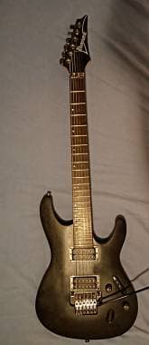 chitarra elettrica ibanez s520