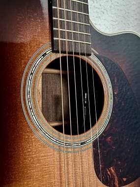 MARTIN - DC-RE Premium Custom - 1935 Sunburst - Limited D28 Fishman