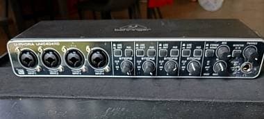 Behringer U-PHORIA UMC404HD