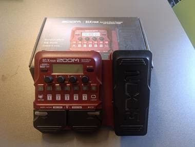 Zoom B1 X Four