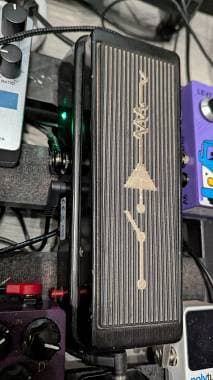 Dunlop CAE WAH MC404
