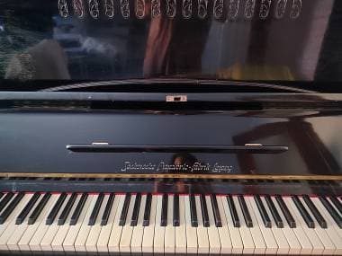 Zimmermann Pianoforte verticale da studio con sordina Modera